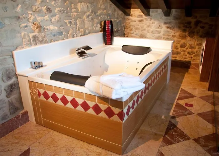 La Torre De Isla & Guest house 4*