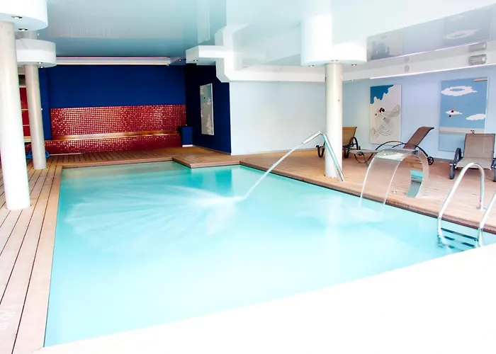 La Torre De Isla & Guest house 4*