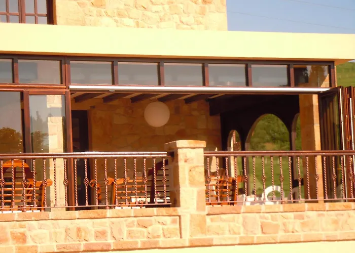 Guest house La Torre De Isla & 4*