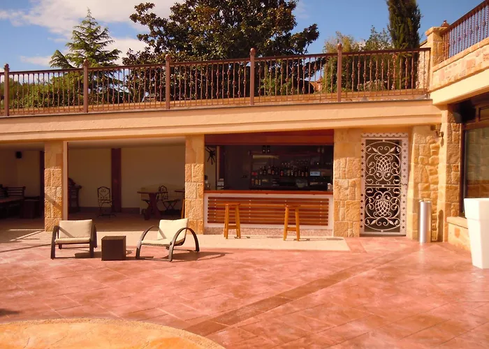 La Torre De Isla & Guest house 4*