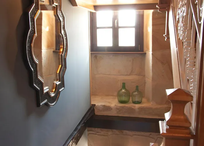 Guest house La Torre De Isla & 4*